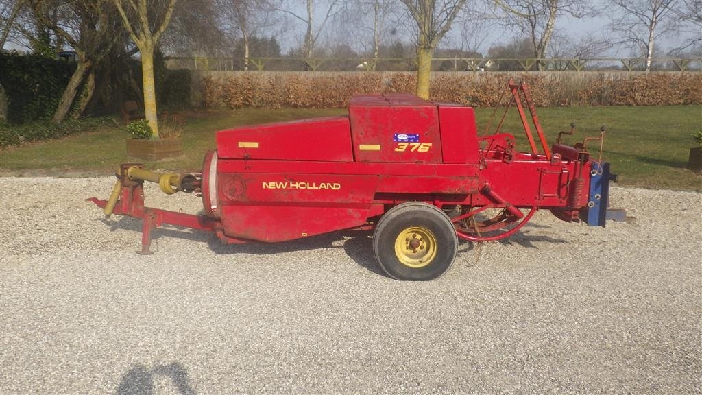 Hochdruckpresse des Typs New Holland 376, Gebrauchtmaschine in Ringsted (Bild 1)