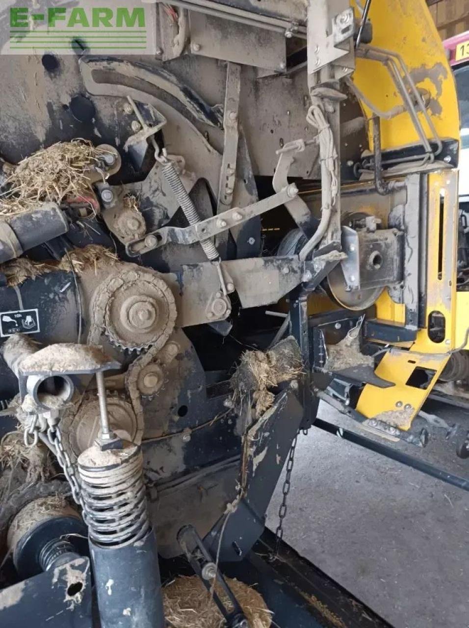 Hochdruckpresse typu New Holland br7070 crop cutter, Gebrauchtmaschine v CHAUVONCOURT (Obrázek 9)