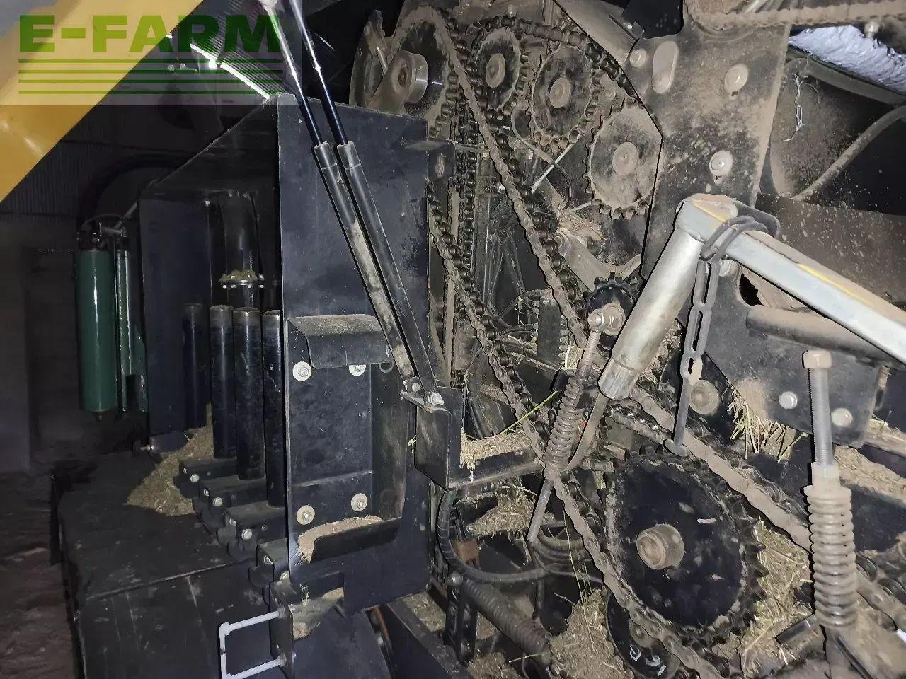 Hochdruckpresse typu New Holland roll baler 125 combi, Gebrauchtmaschine v CHAUVONCOURT (Obrázek 4)