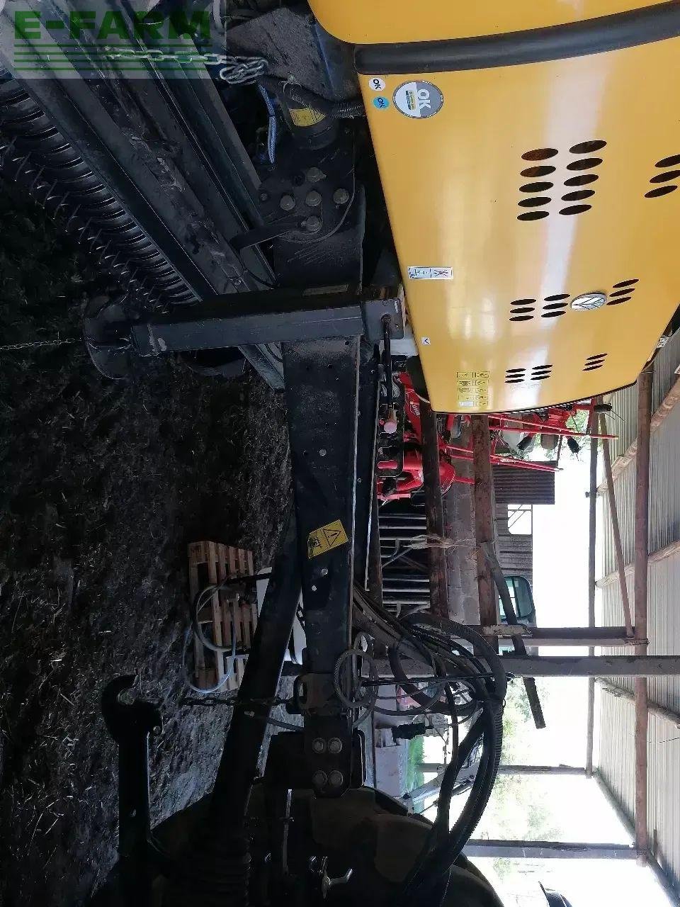 Hochdruckpresse des Typs New Holland roll belt 150 superfeed, Gebrauchtmaschine in CHAUVONCOURT (Bild 8)