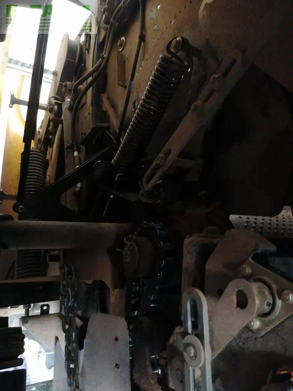 Hochdruckpresse des Typs New Holland roll belt 150 superfeed, Gebrauchtmaschine in CHAUVONCOURT (Bild 10)