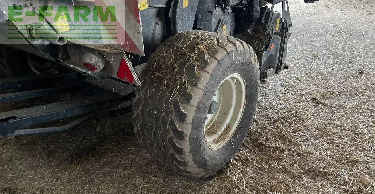 Hochdruckpresse du type New Holland roll-belt 180 superfeed, Gebrauchtmaschine en CHAUVONCOURT (Photo 4)