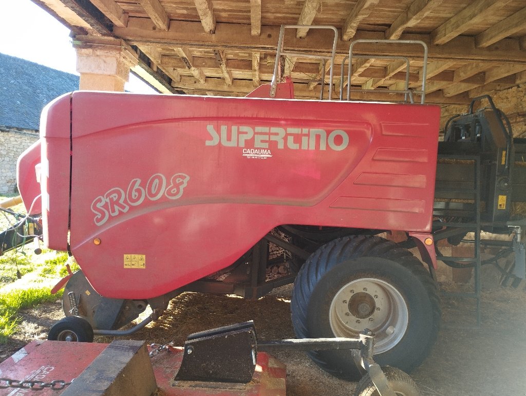 Hochdruckpresse des Typs Supertino SR 608, Gebrauchtmaschine in Calmont (Bild 1)