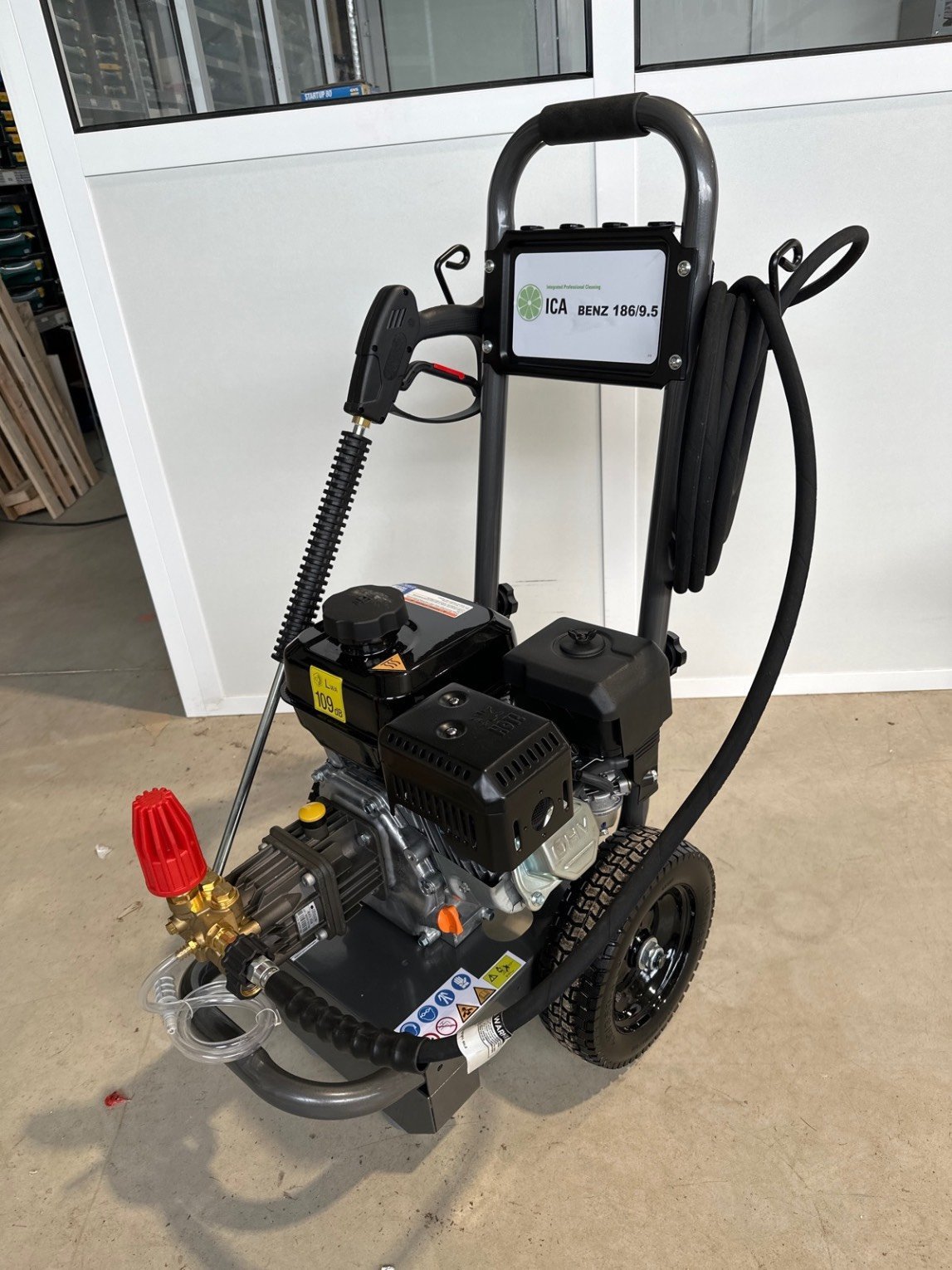 Hochdruckreiniger des Typs IPC Austria BENZ185/10SP95, Gebrauchtmaschine in LA SOUTERRAINE (Bild 3)