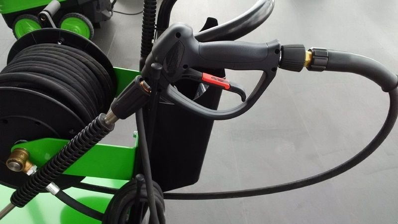 Hochdruckreiniger of the type IPC Austria PW-C85 D2017 P T Kaltwasser-Hochdruckreiniger, Neumaschine in St. Marienkirchen (Picture 5)