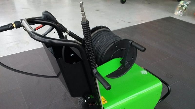 Hochdruckreiniger of the type IPC Austria PW-C85 D2017 P T Kaltwasser-Hochdruckreiniger, Neumaschine in St. Marienkirchen (Picture 3)