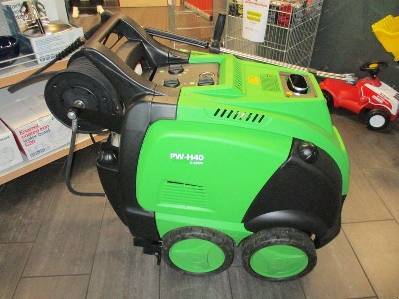 Hochdruckreiniger of the type IPC Austria PW-H40/4 2017 Heißwasserhochdruckreiniger, Neumaschine in St. Marienkirchen (Picture 5)