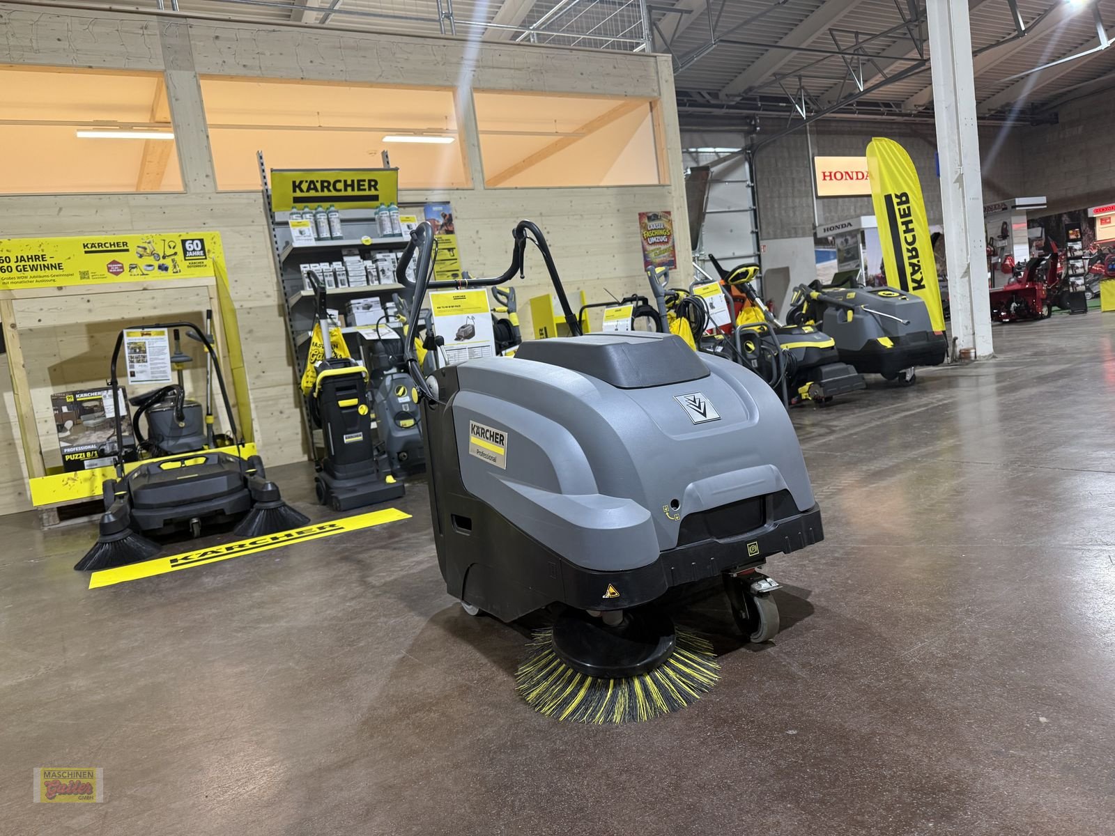 Hochdruckreiniger del tipo Kärcher KM 75/40 W BP Pack Kehrsaugmaschine, Vorführmaschine en Kötschach (Imagen 1)