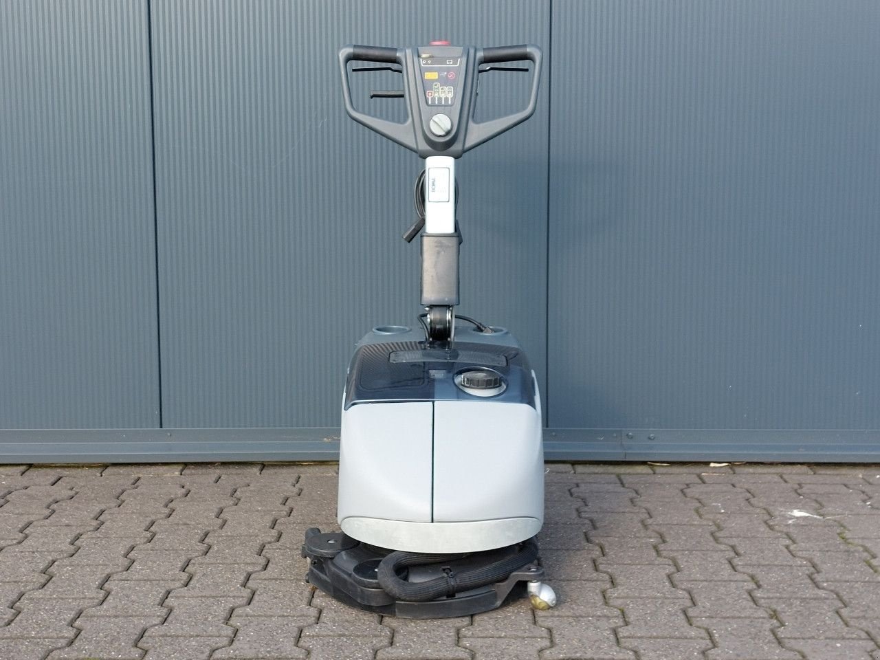 Hochdruckreiniger Türe ait Nilfisk SC351, Gebrauchtmaschine içinde Barneveld (resim 2)