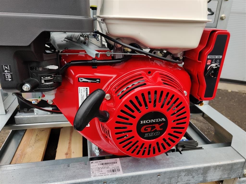 Hochdruckreiniger typu Sonstige 220/20-300 Honda 13hk el-start OBS: 2x slangeoprul i rustfri stål, Gebrauchtmaschine v Holstebro (Obrázek 4)