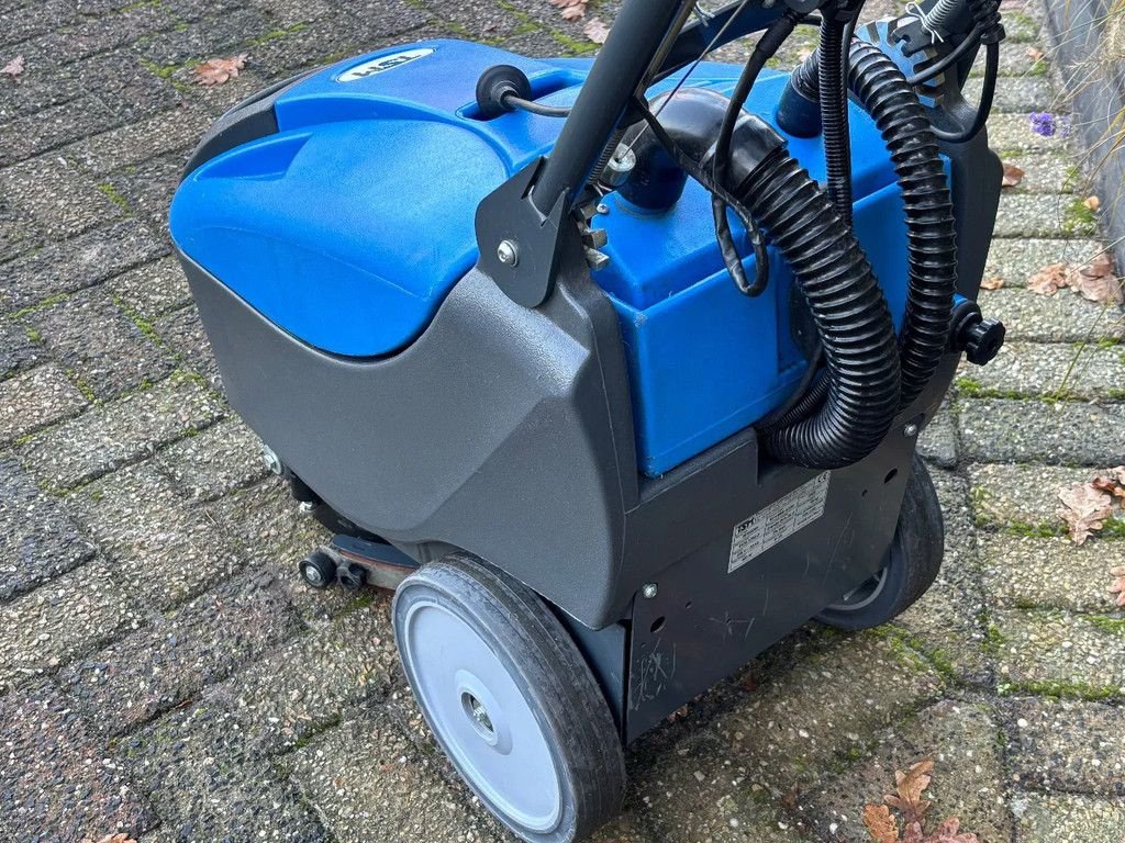 Hochdruckreiniger van het type Sonstige Elektrische TSM Schrobmachine Grande Brio 35E Dweilmachine, Gebrauchtmaschine in Ameide (Foto 7)