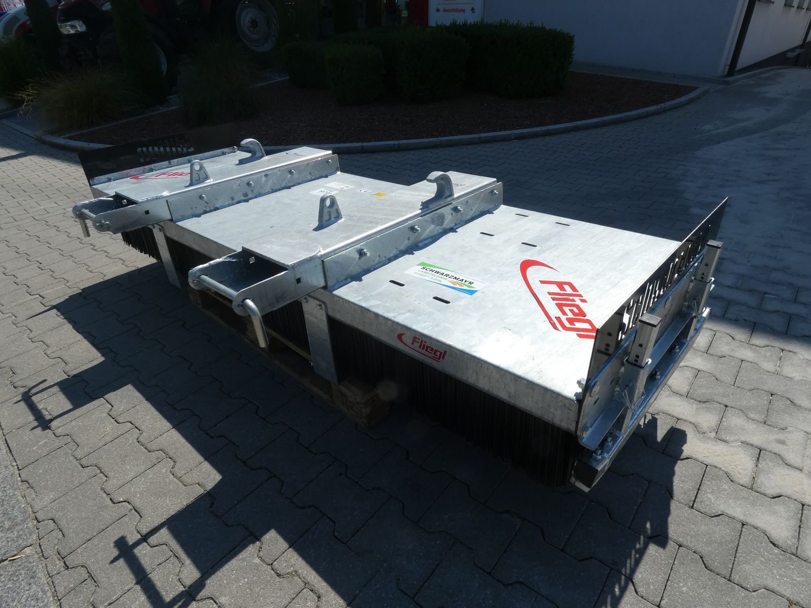 Hochdruckreiniger des Typs Sonstige Fliegl AgroCenter Kehrbesen Löwe 250, Neumaschine in Schlitters (Bild 2)