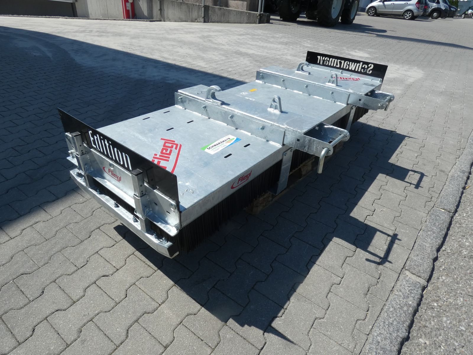 Hochdruckreiniger des Typs Sonstige Fliegl AgroCenter Kehrbesen Löwe 250, Neumaschine in Schlitters (Bild 3)