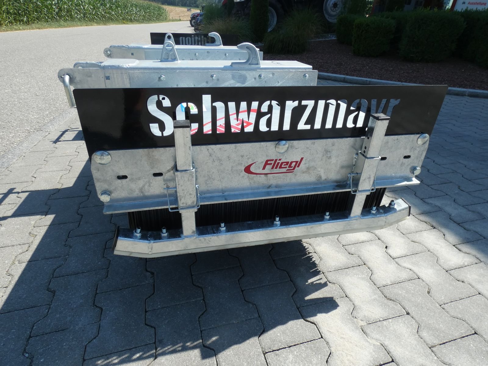 Hochdruckreiniger des Typs Sonstige Fliegl AgroCenter Kehrbesen Löwe 250, Neumaschine in Schlitters (Bild 9)