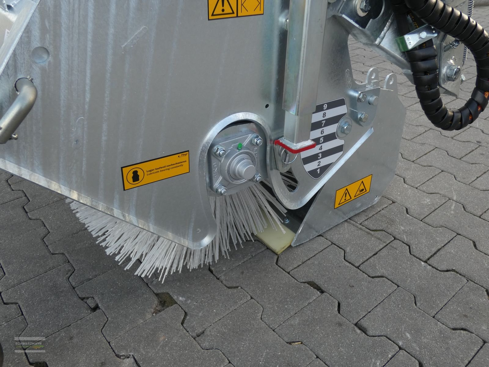 Hochdruckreiniger des Typs Sonstige Fliegl AgroCenter Kehrmaschine 2300, Neumaschine in Aurolzmünster (Bild 16)