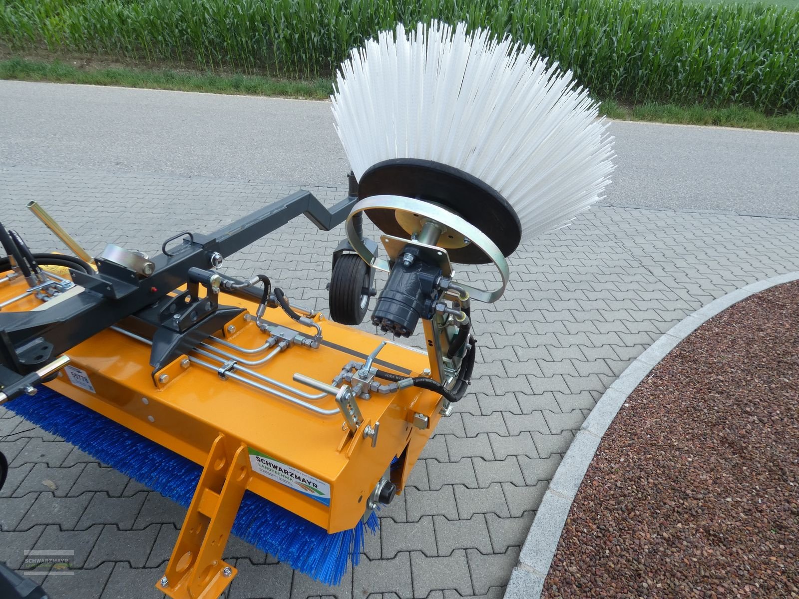 Hochdruckreiniger des Typs Sonstige Giant Kehrmaschine 1350, Neumaschine in Aurolzmünster (Bild 14)