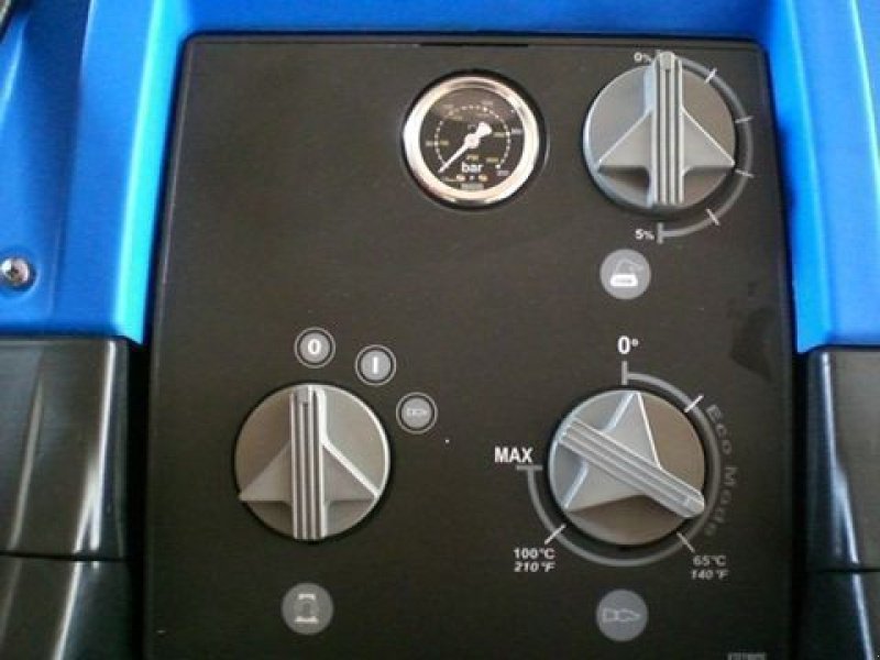 Hochdruckreiniger des Typs Sonstige Heißwasser Hochdruckreiniger Aqua Therm 4.17, Neumaschine in Tamsweg (Bild 9)