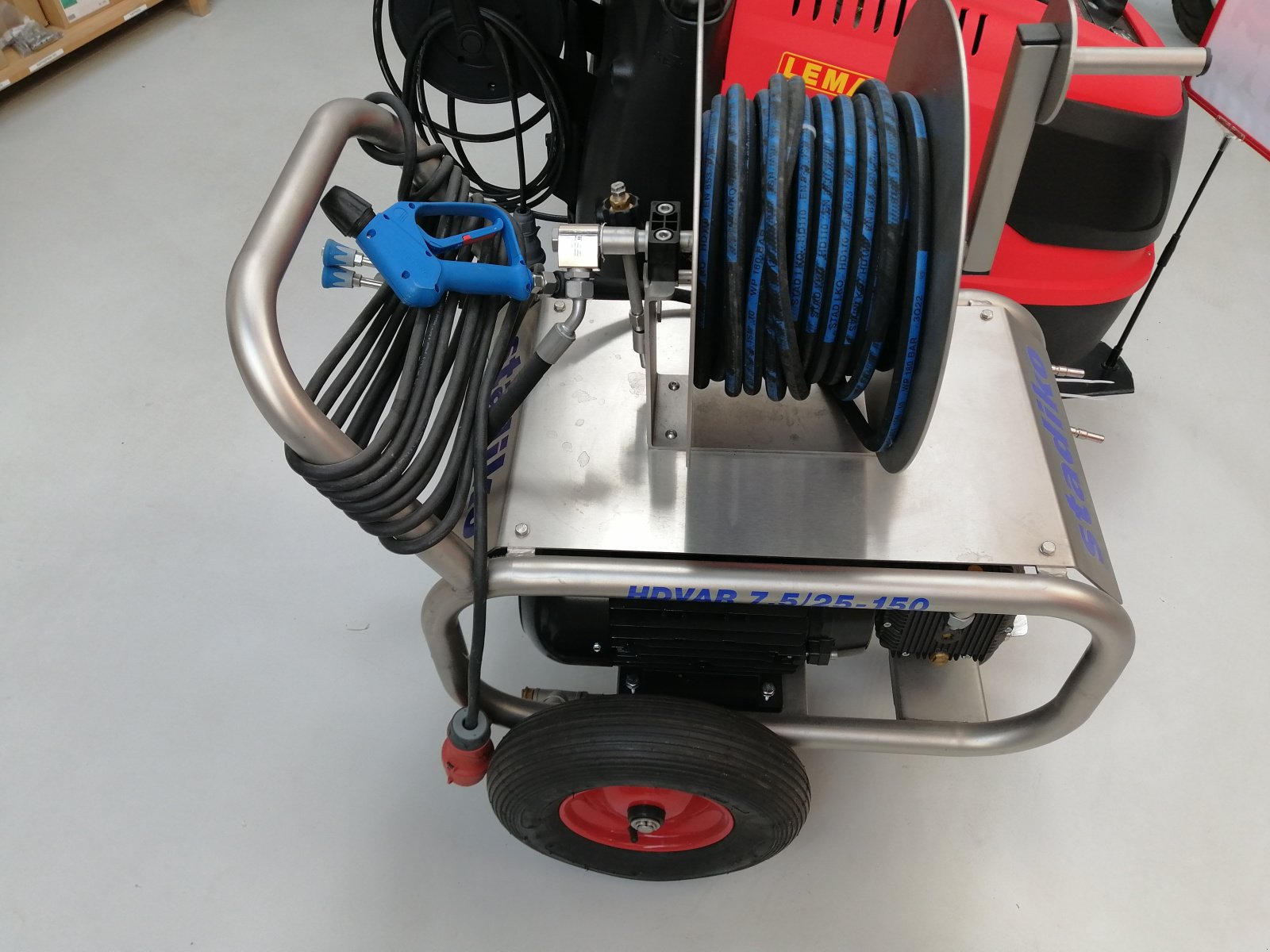 Hochdruckreiniger des Typs Stadiko Hochdruckreiniger HDVAR, Neumaschine in Gerasdorf (Bild 2)