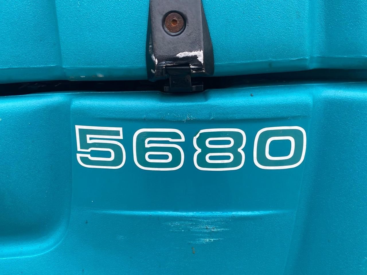 Hochdruckreiniger Türe ait Tennant 5680 Schrobzuigmachine, Gebrauchtmaschine içinde Harderwijk (resim 5)