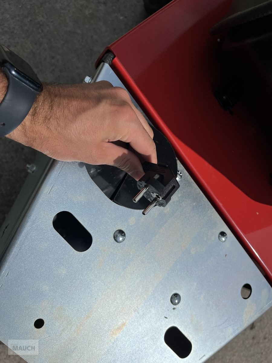 Hochdruckreiniger of the type Westermann CM2 Pro Electro Plus mit Elektroanlage, Neumaschine in Burgkirchen (Picture 14)