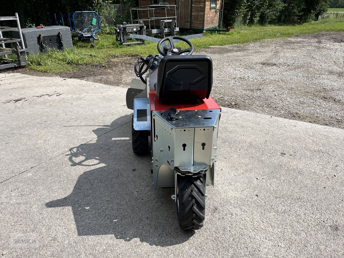 Hochdruckreiniger of the type Westermann CM2 Pro Electro Plus mit Elektroanlage, Neumaschine in Burgkirchen (Picture 19)