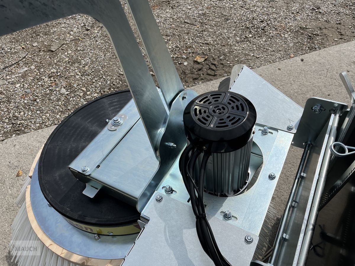 Hochdruckreiniger of the type Westermann CM2 Pro Electro Plus mit Elektroanlage, Neumaschine in Burgkirchen (Picture 4)