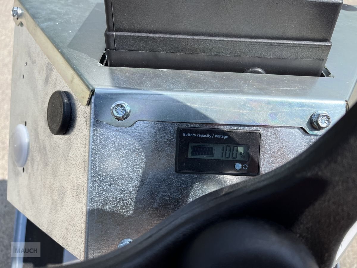 Hochdruckreiniger of the type Westermann CM2 Pro Electro, Spaltenschieber, Futterschieber, Neumaschine in Burgkirchen (Picture 5)