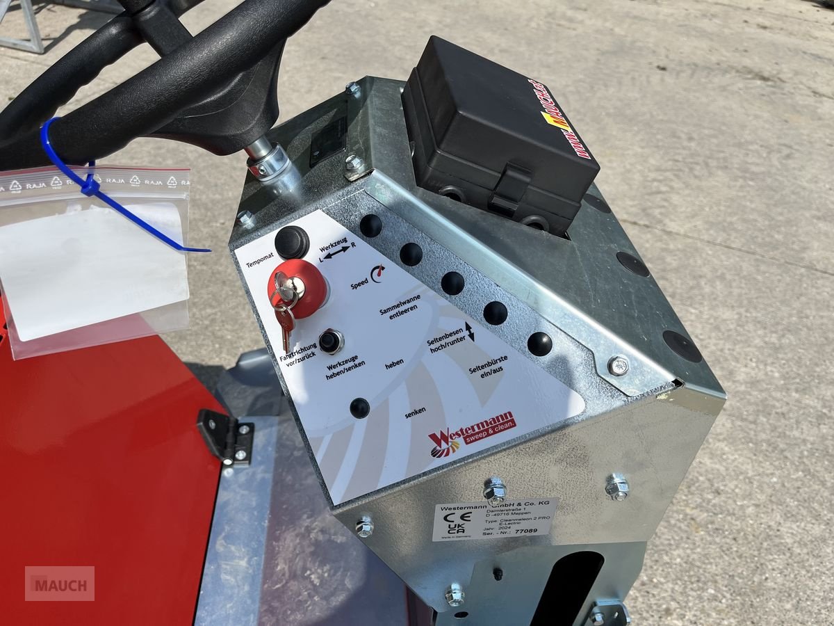 Hochdruckreiniger of the type Westermann CM2 Pro Electro, Spaltenschieber, Futterschieber, Neumaschine in Burgkirchen (Picture 8)