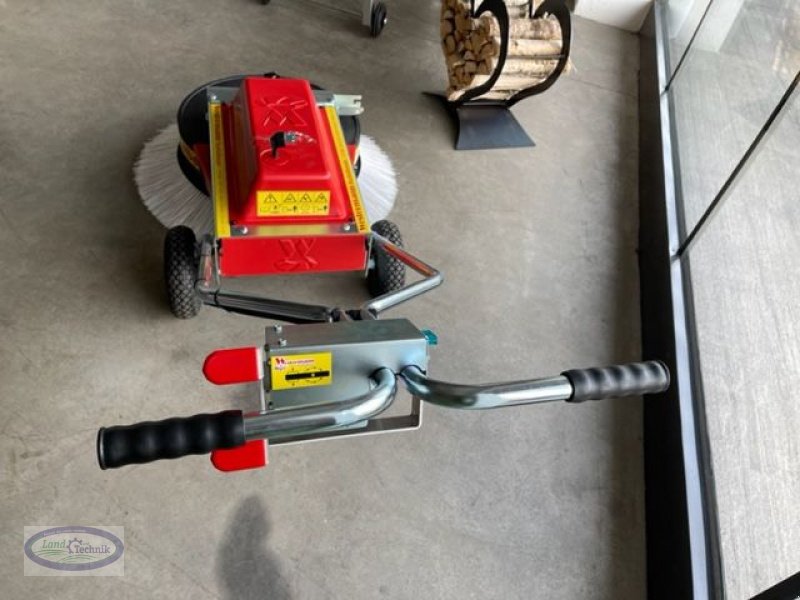 Hochdruckreiniger of the type Westermann Radialbesen 870 Akku Pro, Neumaschine in Münzkirchen (Picture 5)