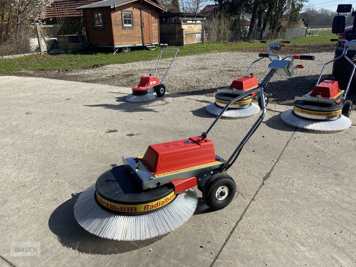 Hochdruckreiniger of the type Westermann Radialbesen WR 870 Akku NEU, Neumaschine in Burgkirchen (Picture 4)