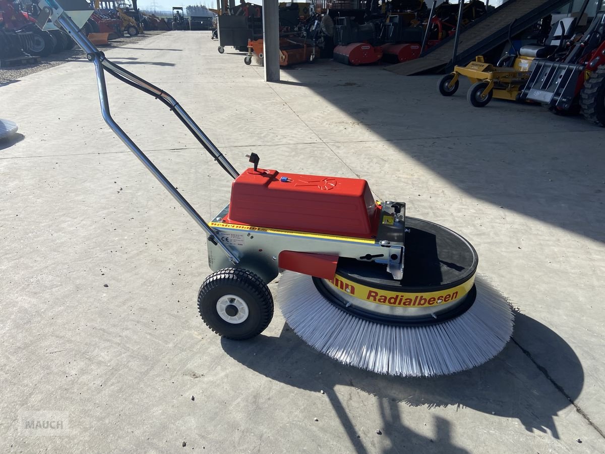 Hochdruckreiniger of the type Westermann Radialbesen WR 870 Akku NEU, Neumaschine in Burgkirchen (Picture 21)