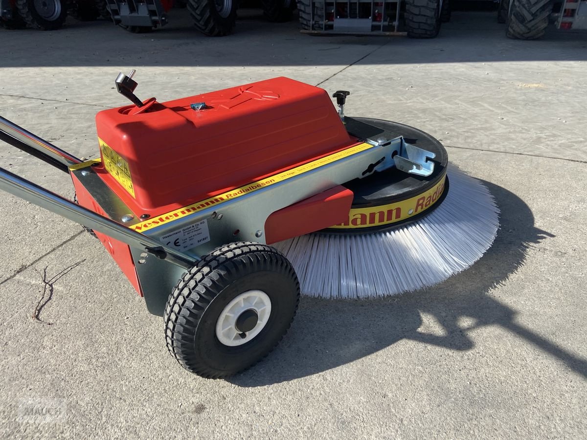 Hochdruckreiniger of the type Westermann Radialbesen WR 870 Akku NEU, Neumaschine in Burgkirchen (Picture 8)