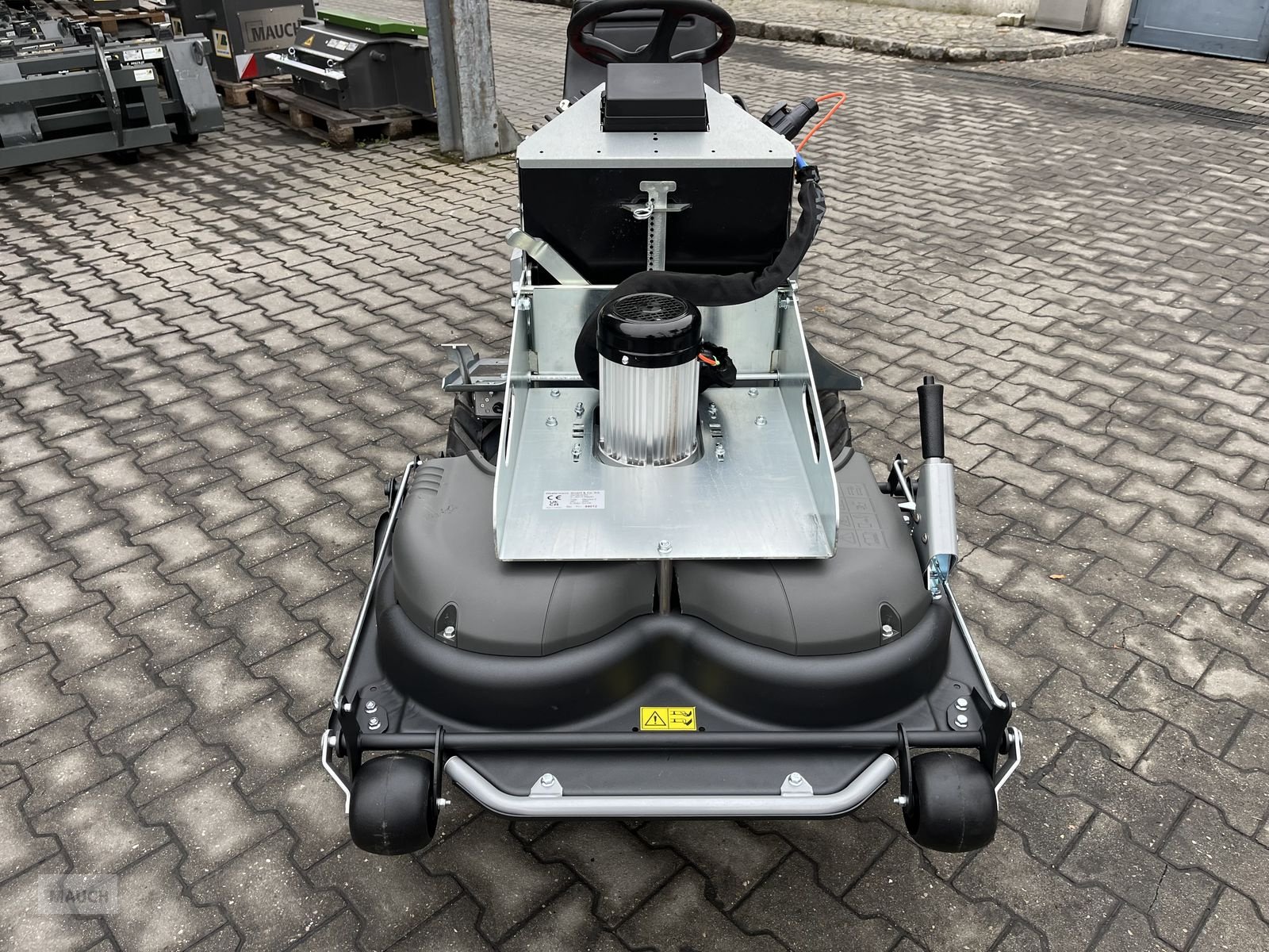 Hochdruckreiniger tip Westermann Westermann CM2 Pro Electric + mit Sichelmähwerk, Neumaschine in Burgkirchen (Poză 12)