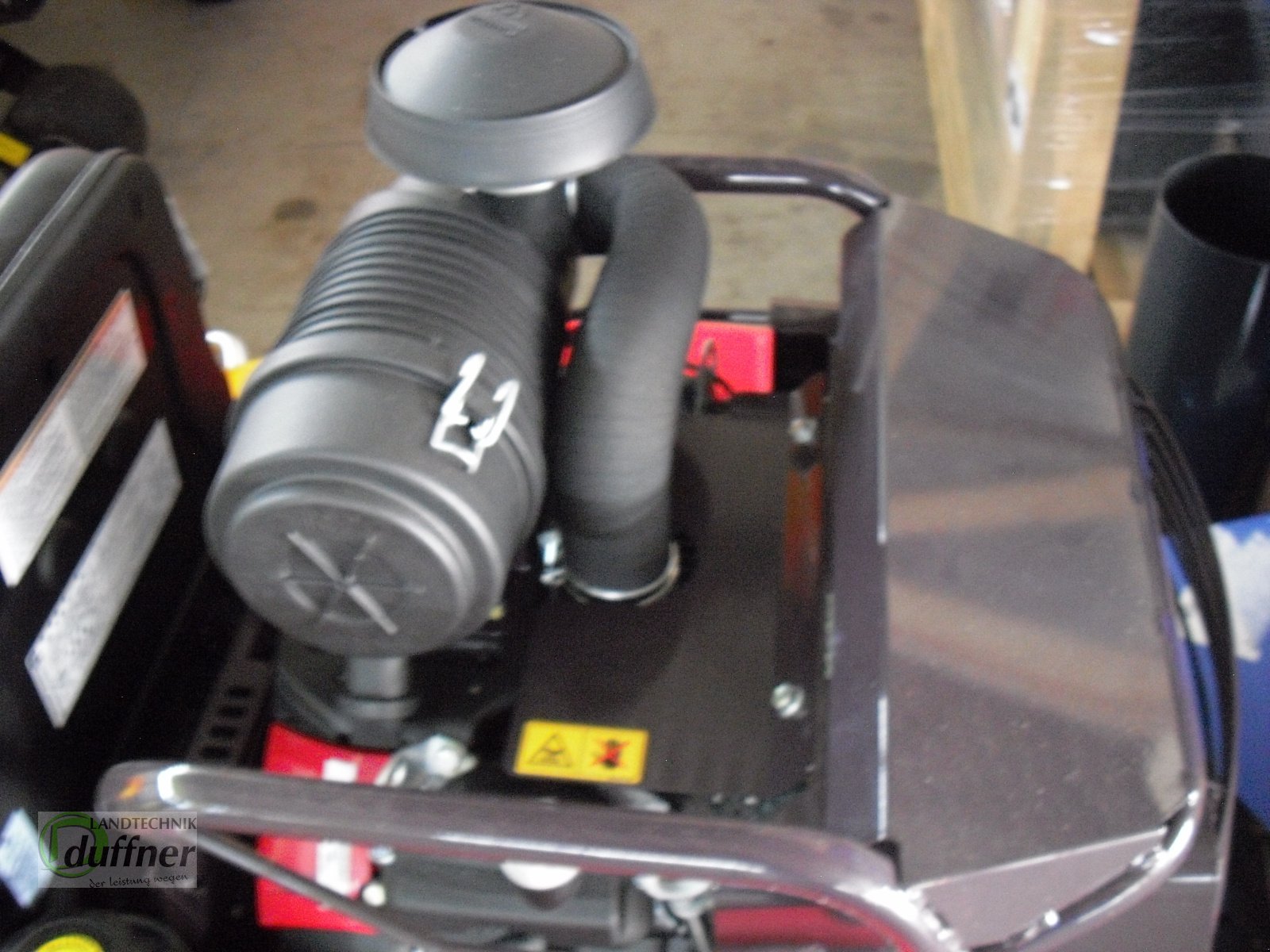 Hochgras/Wiesenmäher of the type Canycom CMX 2402, Neumaschine in Hohentengen (Picture 4)