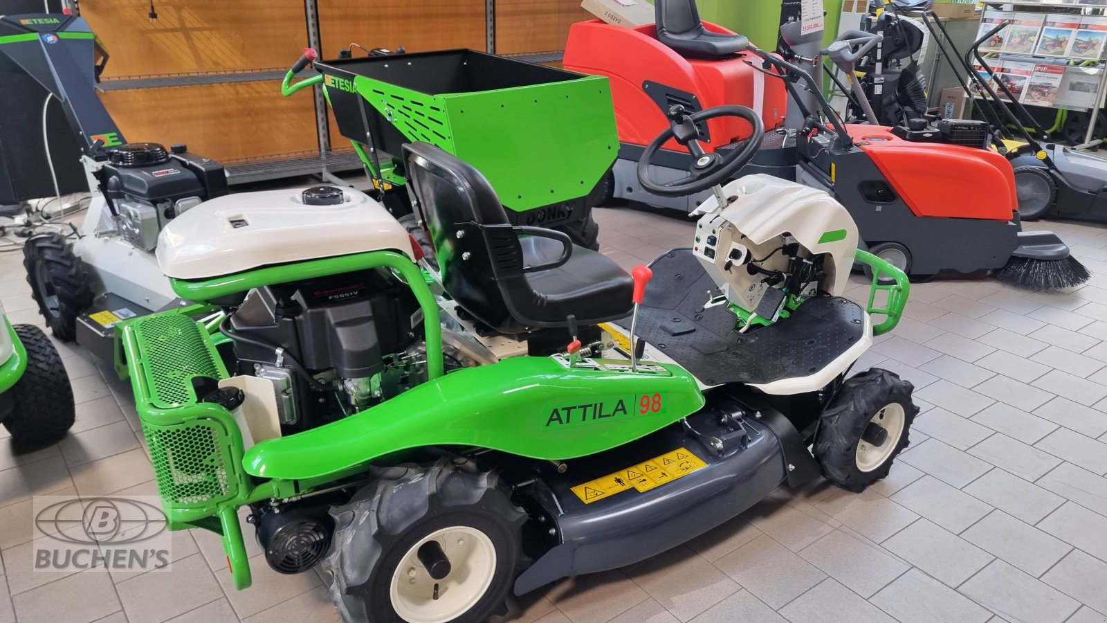 Hochgras/Wiesenmäher des Typs Etesia Attila AK98, Neumaschine in Olpe (Bild 3)