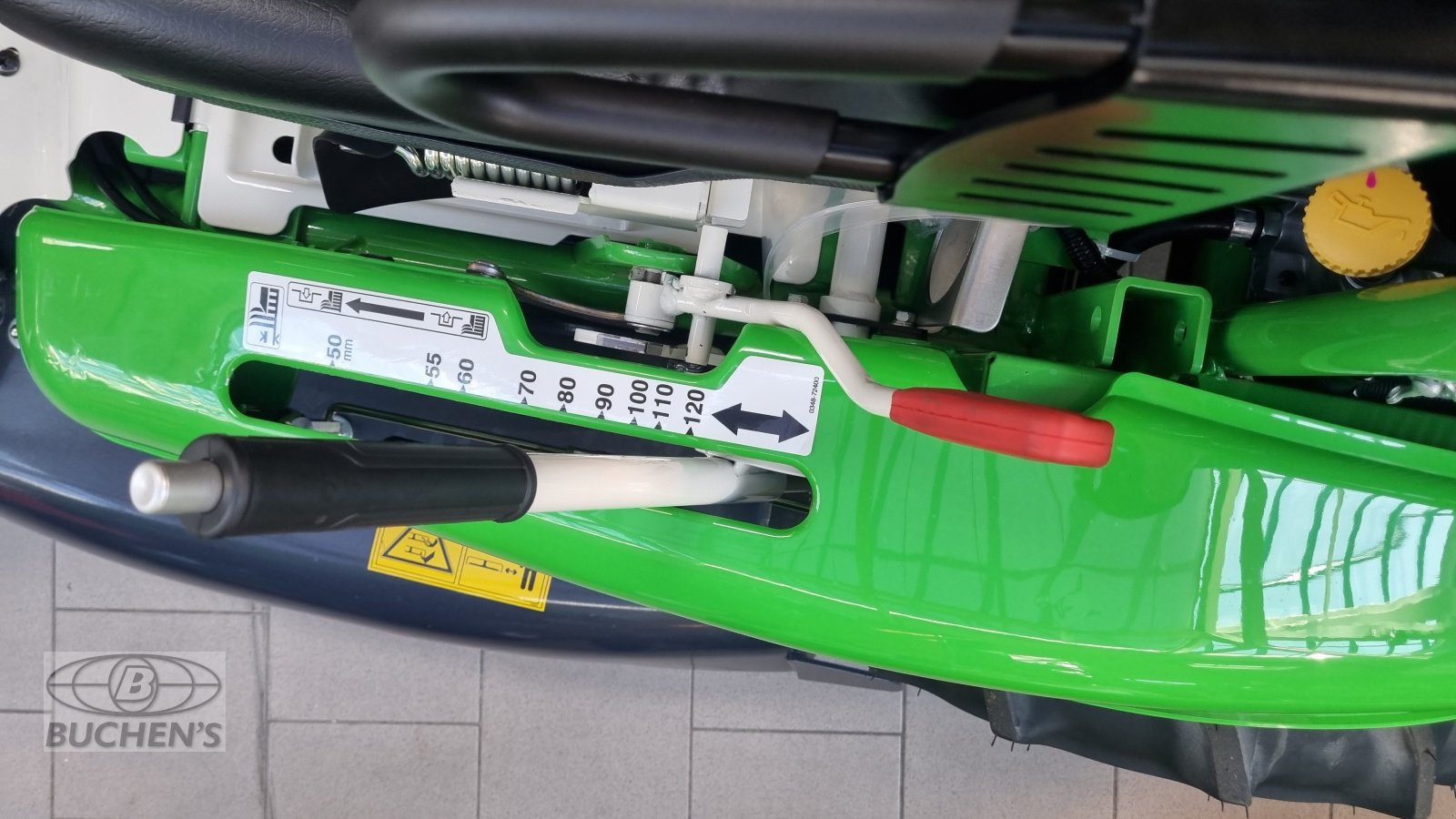 Hochgras/Wiesenmäher des Typs Etesia Attila AK98, Neumaschine in Olpe (Bild 12)