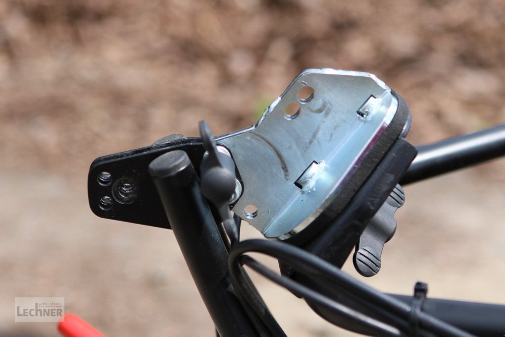 Hochgras/Wiesenmäher des Typs Vari BDR-720D Adela Pro mit Honda GCV200 Motor - Trommelmäher Mulchmäher Gestrüppmäher, Neumaschine in Bad Abbach-Dünzling (Bild 4)