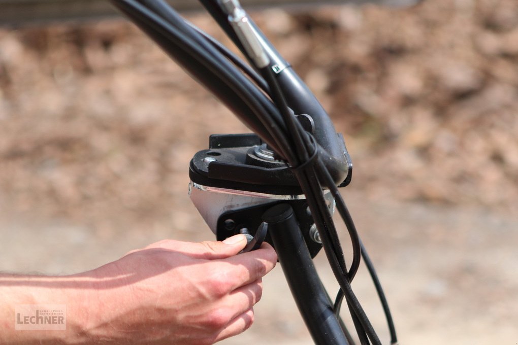 Hochgras/Wiesenmäher des Typs Vari BDR-720D Adela Pro mit Honda GCV200 Motor - Trommelmäher Mulchmäher Gestrüppmäher, Neumaschine in Bad Abbach-Dünzling (Bild 5)