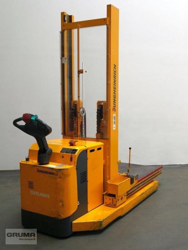 Hochhubwagen of the type Jungheinrich EJB 335, Gebrauchtmaschine in Friedberg-Derching (Picture 1)