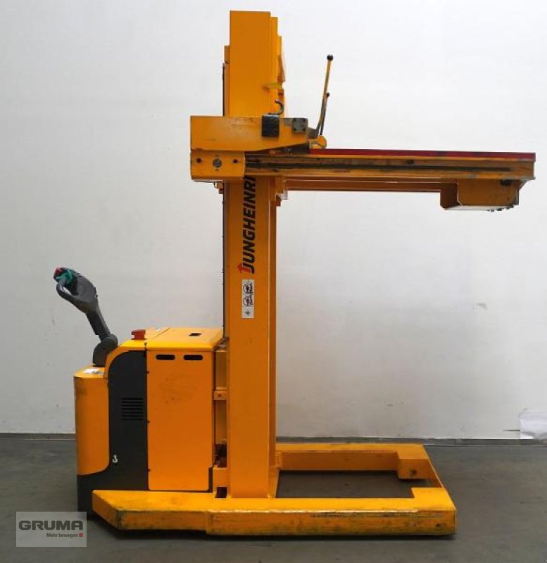 Hochhubwagen des Typs Jungheinrich EJB 335, Gebrauchtmaschine in Friedberg-Derching (Bild 3)
