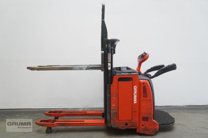 Hochhubwagen tip Linde D 12 HP AP 133, Gebrauchtmaschine in Friedberg-Derching (Poză 4)