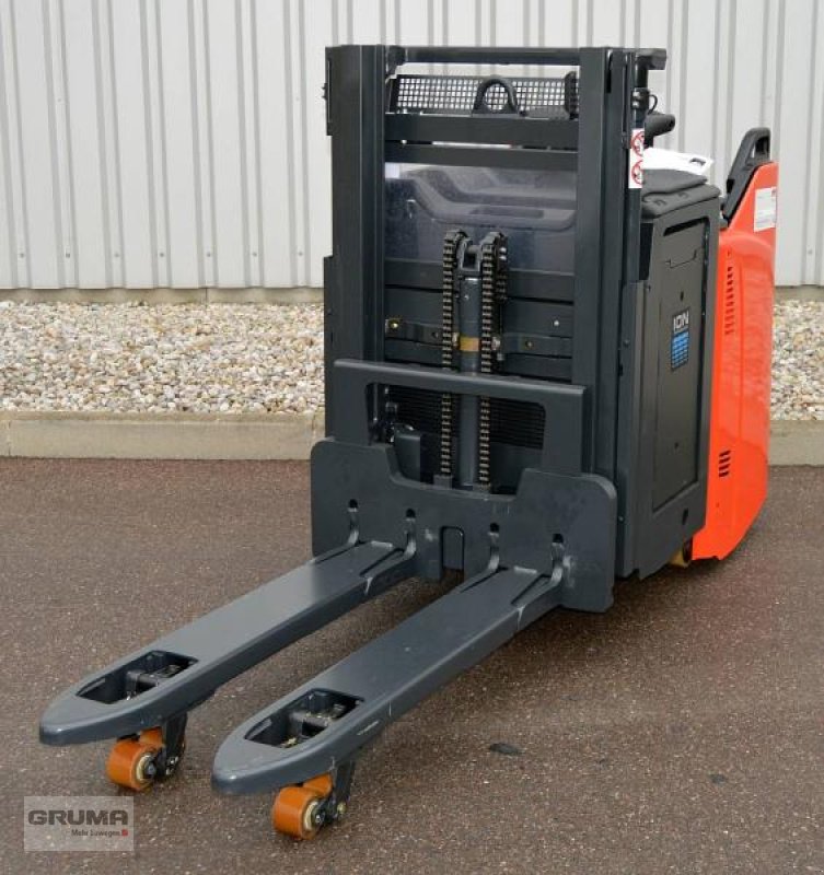 Hochhubwagen of the type Linde D 12 HP SP ION 133, Gebrauchtmaschine in Friedberg-Derching (Picture 2)