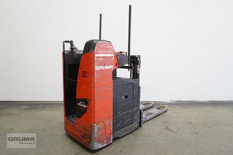 Hochhubwagen des Typs Linde D 12 S 1164, Gebrauchtmaschine in Friedberg-Derching (Bild 1)