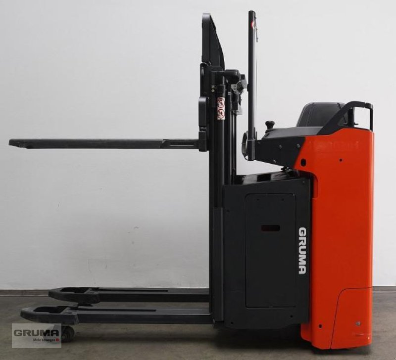 Hochhubwagen от тип Linde D 12 S 1164, Gebrauchtmaschine в Friedberg-Derching (Снимка 4)