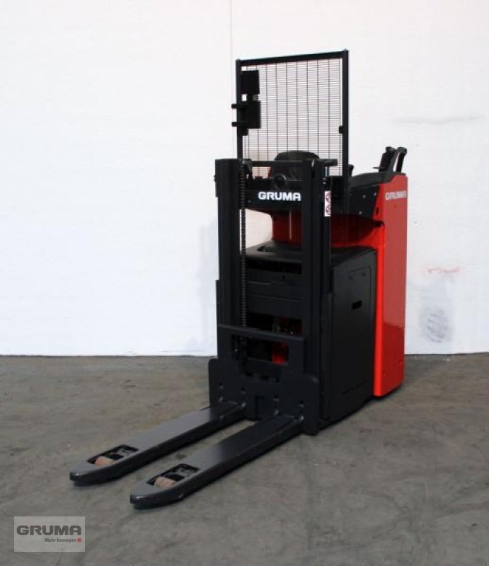 Hochhubwagen des Typs Linde D 12 S 1164, Gebrauchtmaschine in Friedberg-Derching (Bild 2)