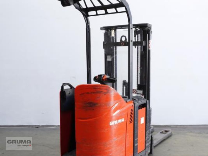 Hochhubwagen des Typs Linde D 12 SP 133, Gebrauchtmaschine in Friedberg-Derching (Bild 1)