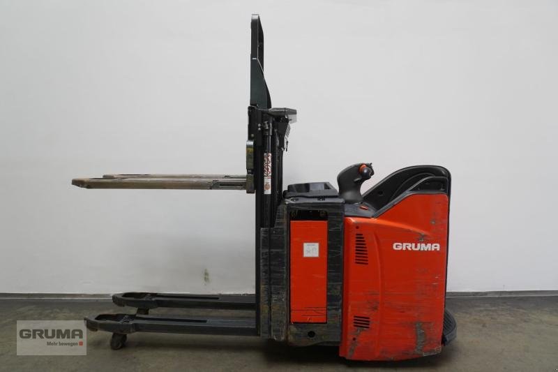 Hochhubwagen tip Linde D 12 SP 133, Gebrauchtmaschine in Friedberg-Derching (Poză 4)