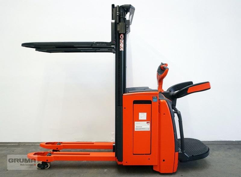 Hochhubwagen des Typs Linde D 14 AP 1173, Gebrauchtmaschine in Friedberg-Derching (Bild 5)