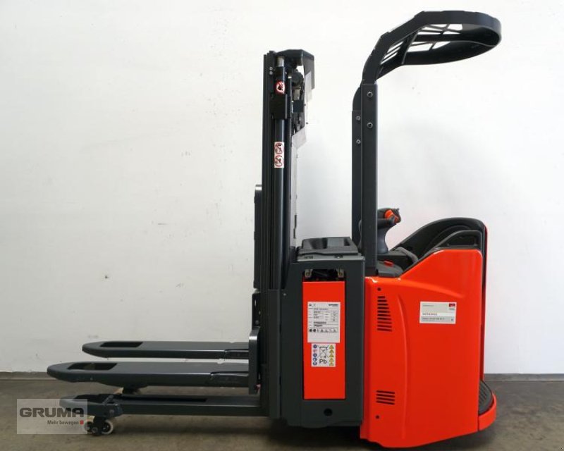 Hochhubwagen du type Linde D 14 SP 133, Gebrauchtmaschine en Friedberg-Derching (Photo 3)