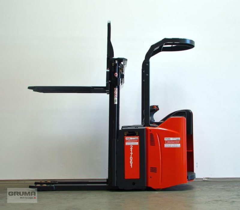 Hochhubwagen от тип Linde D 14 SP 133, Gebrauchtmaschine в Friedberg-Derching (Снимка 3)